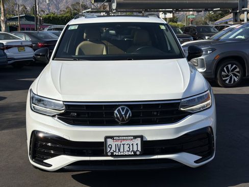 Certified 2024 Volkswagen Tiguan SE R-Line FWD image 2