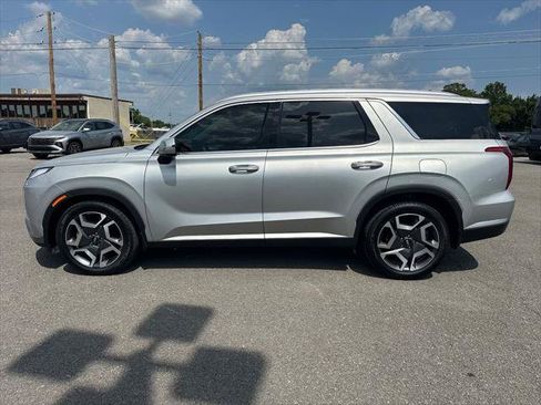 Used 2023 Hyundai Palisade SEL w/ Premium Package AWD/4WD image 8