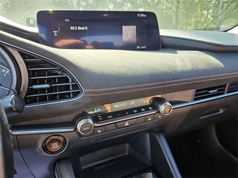 Used 2024 MAZDA MAZDA3 s image 20