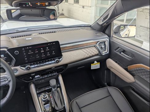 New 2026 GMC Canyon Denali AWD/4WD image 20