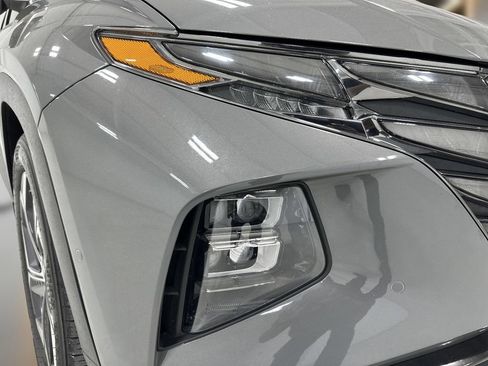 Certified 2024 Hyundai Tucson Limited FWD image 12
