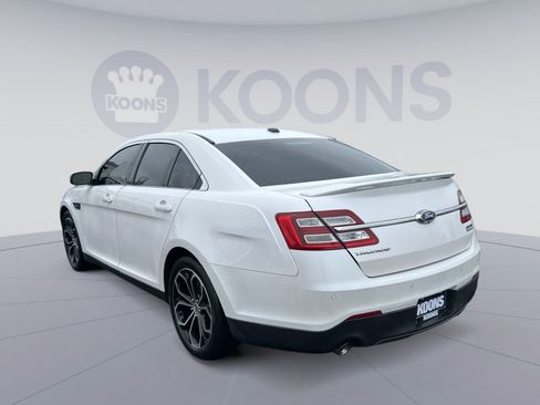 Used 2018 Ford Taurus SHO AWD/4WD image 8