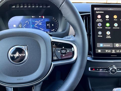 Used 2026 Volvo XC90 B5 Plus image 22