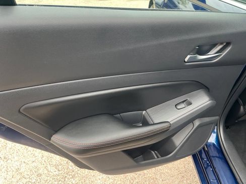 Certified 2022 Nissan Altima 2.5 SR FWD image 10