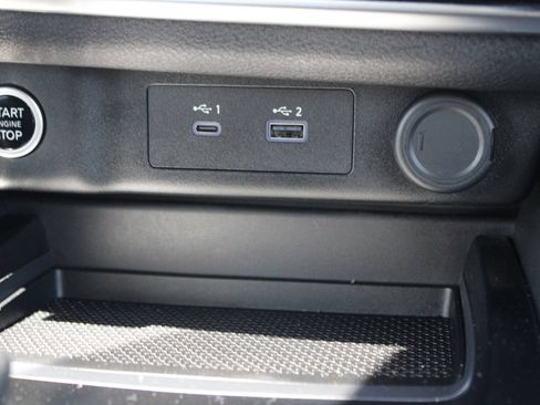 Used 2023 Nissan Rogue S AWD/4WD image 28