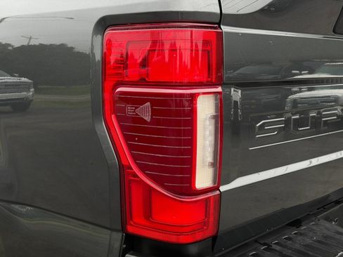Used 2020 Ford F350 Lariat AWD/4WD image 16