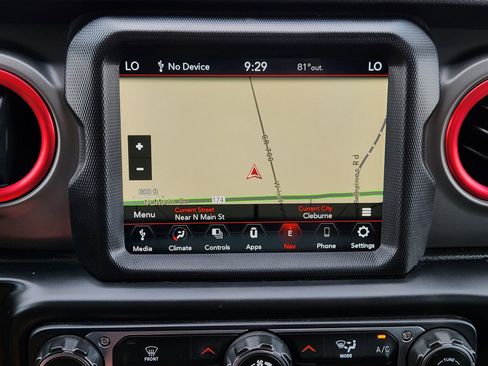 Used 2022 Jeep Gladiator Sport AWD/4WD image 19