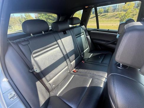 Used 2011 BMW X5 M image 21