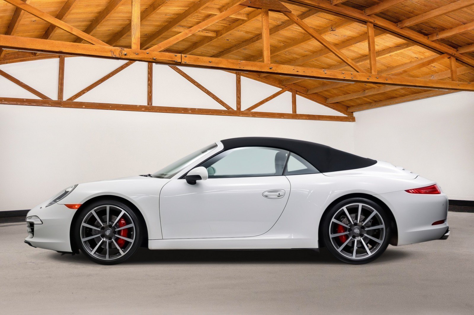 Used 2013 Porsche 911 Carrera S RWD image 3