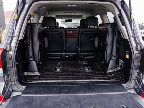 Used 2015 Lexus LX 570 4WD w/ Luxury Package image 10
