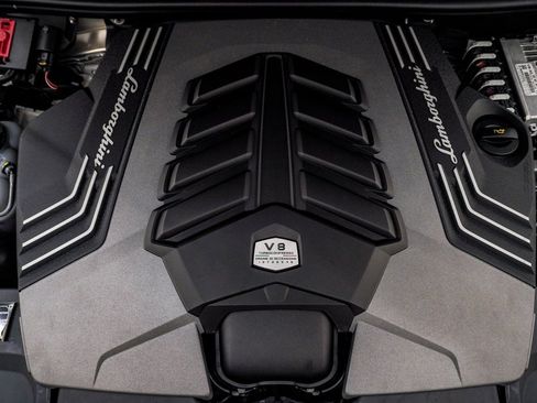 Used 2024 Lamborghini Urus S image 38