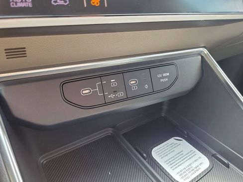 New 2026 Kia Carnival EX FWD image 35