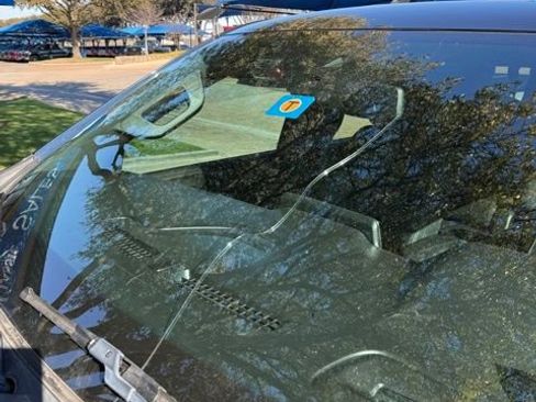 Used 2021 Chevrolet Suburban RST w/ Luxury Package image 15