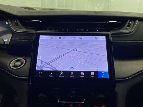 New 2025 Jeep Grand Cherokee Limited image 13