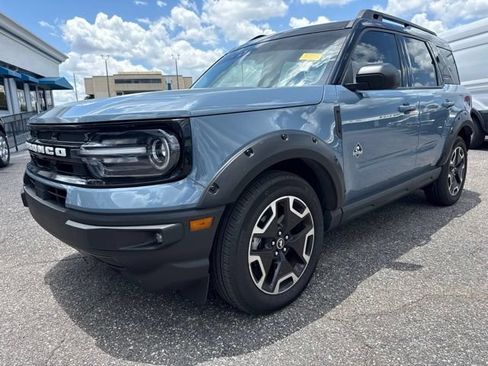 Used 2024 Ford Bronco Sport Outer Banks w/ Tech Package AWD/4WD image 2