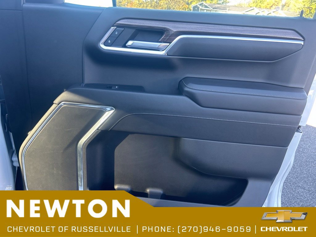 Used 2023 Chevrolet Silverado 1500 LT AWD/4WD image 26