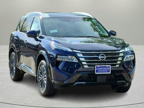 Certified 2026 Nissan Rogue Platinum w/ Platinum Premium Package image 1