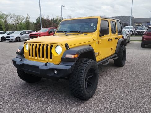 Used 2019 Jeep Wrangler Unlimited Sport S image 3