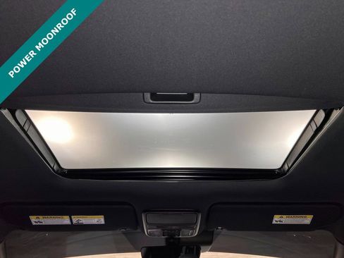 Used 2022 Honda Pilot TrailSport image 5