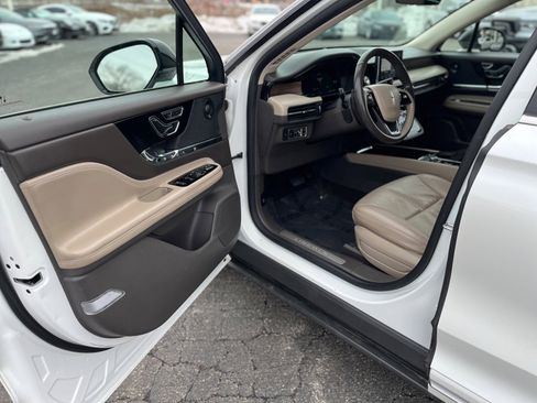 Used 2020 Lincoln Corsair Reserve w/ Equipment Group 201A image 17