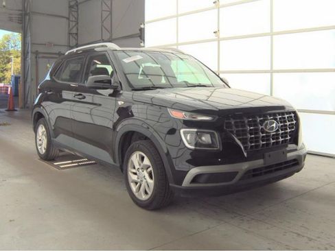 Used 2020 Hyundai Venue SEL FWD image 4