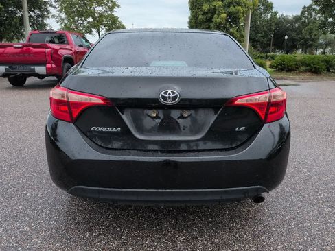 Used 2018 Toyota Corolla LE FWD image 5