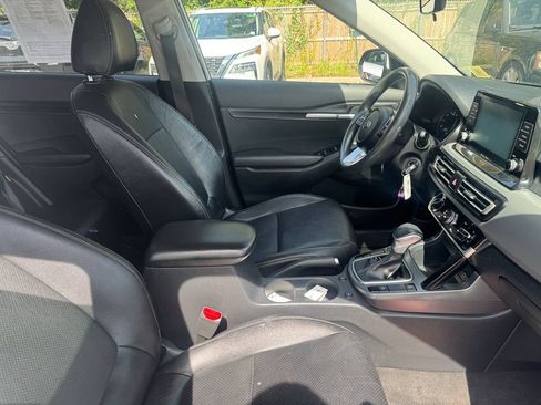 Used 2021 Kia Seltos LX AWD/4WD image 29