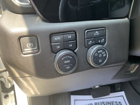 Used 2024 Chevrolet Silverado 1500 RST w/ Redline Edition AWD/4WD image 13