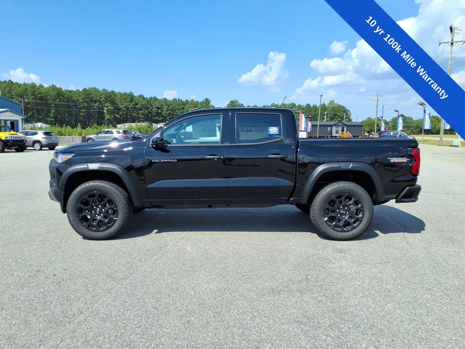 New 2026 Chevrolet Colorado Trail Boss AWD/4WD image 2
