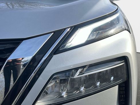 Certified 2023 Nissan Rogue SV w/ SV Premium Package image 10