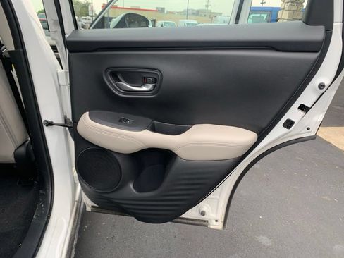 Used 2025 Honda HR-V LX image 33
