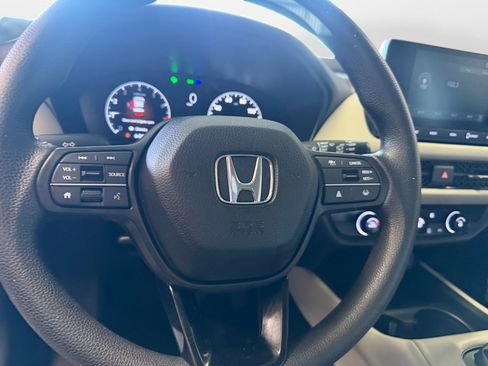 Used 2024 Honda HR-V LX image 13