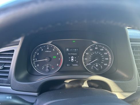 Used 2018 Hyundai Elantra Value Edition w/ Cargo Package image 16