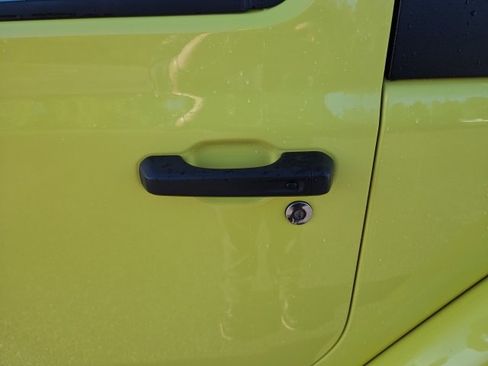 Used 2023 Jeep Wrangler Rubicon w/ LED Lighting Group image 35