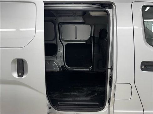 Used 2019 Nissan NV200 S w/ Cruise Control Package FWD image 18