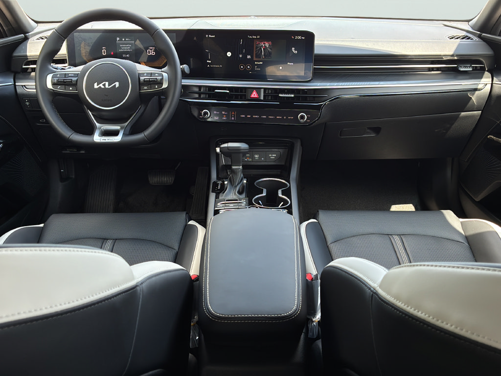 New 2026 Kia K5 GT-Line FWD image 18