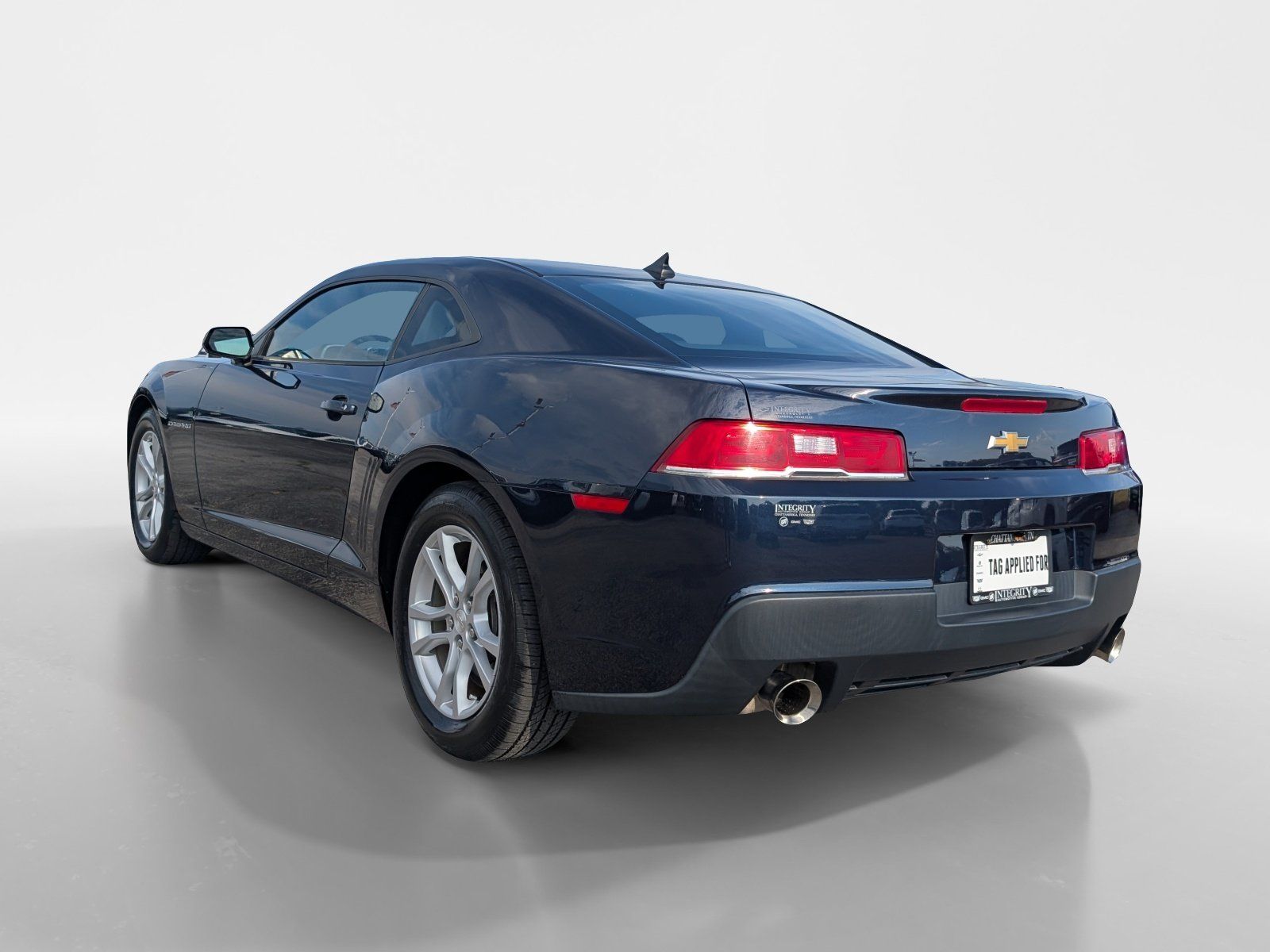 Used 2015 Chevrolet Camaro LS RWD image 4