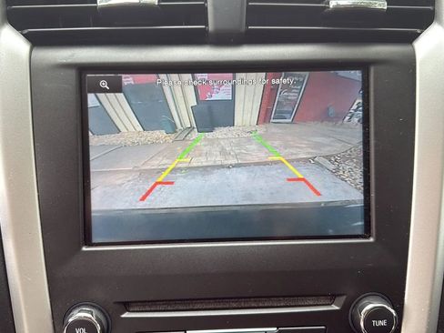 Used 2016 Ford Fusion SE FWD image 37