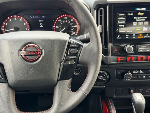 Used 2025 Nissan Frontier PRO-4X AWD/4WD image 29