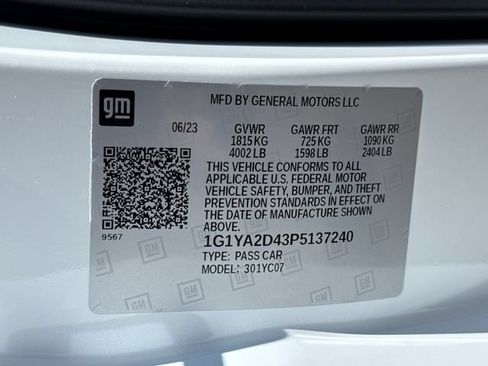 Used 2023 Chevrolet Corvette Stingray Coupe w/ 1LT RWD image 18