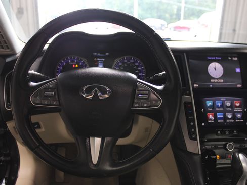 Used 2015 INFINITI Q50 Premium RWD image 10