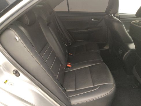 Used 2017 Toyota Camry XLE FWD image 19