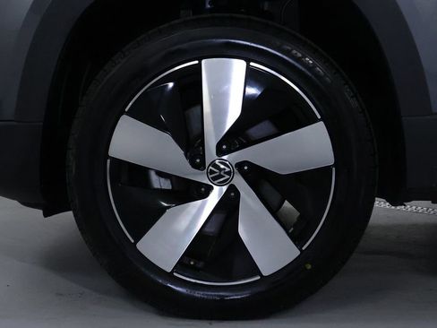 Used 2024 Volkswagen Taos S image 31