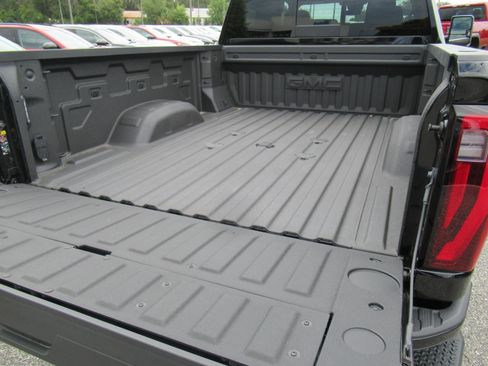 New 2026 GMC Sierra 3500 Denali w/ Denali Reserve Package AWD/4WD image 33