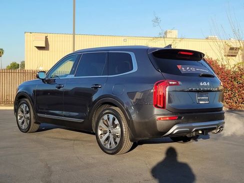 Certified 2022 Kia Telluride EX w/ EX Premium Package image 8