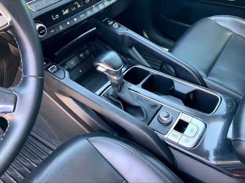 Certified 2022 Kia Telluride S FWD image 16