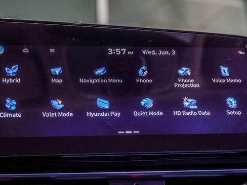 Used 2025 Hyundai Elantra Limited FWD image 29