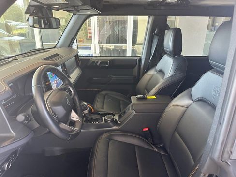 Certified 2024 Ford Bronco Badlands image 18