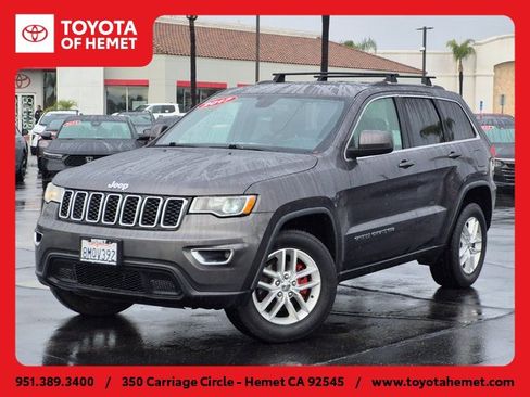 Used 2017 Jeep Grand Cherokee Laredo w/ Quick Order Package 23E image 1