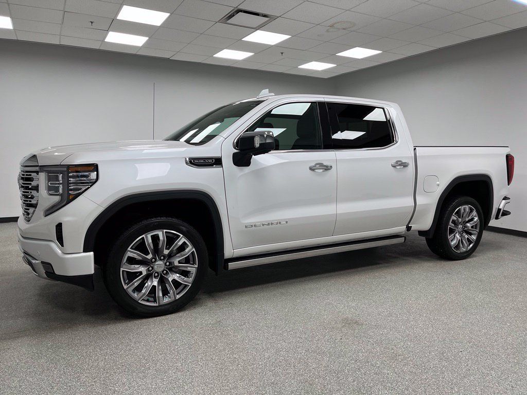 Used 2023 GMC Sierra 1500 Denali w/ Denali Reserve Package AWD/4WD image 6